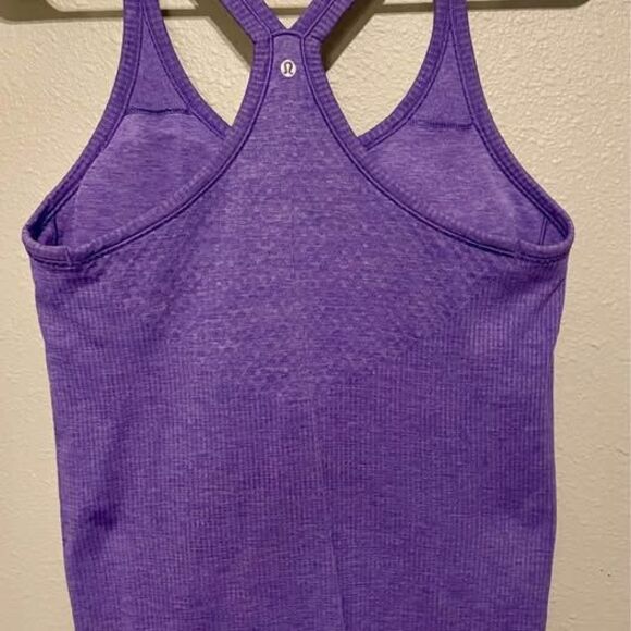 Lululemon  Purple Racerback Tank Top Size 8 Built-In Bra Small Flaw and leggings - Picture 4 of 8